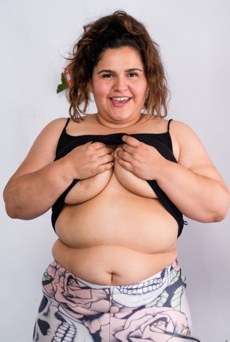 chubby leggings sex photo