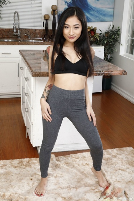 asiatiske føtter fine porn gallerier