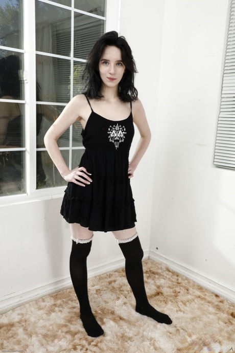 Lily Moon hd pornstar archive