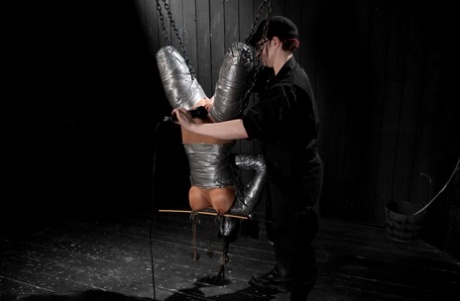 丰满的 bdsm A片 畫廊
