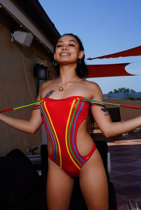 Papaya Zero nude model archive