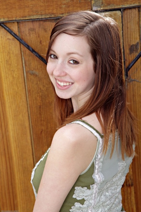 Victoria Voss adult model archive