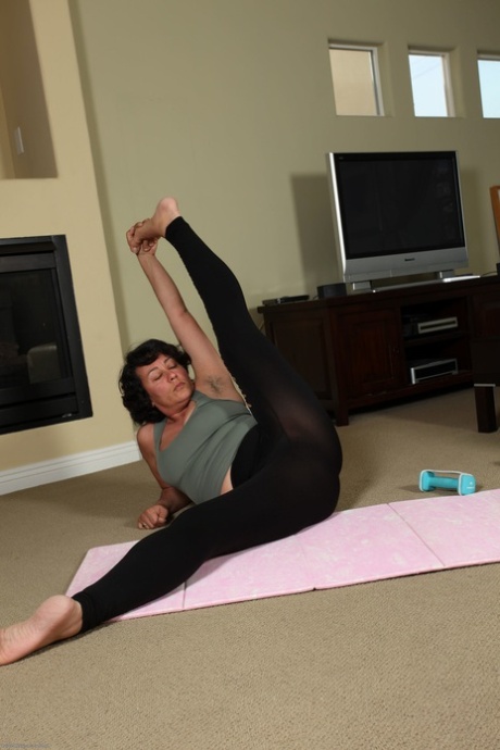 yoga broek voeten pornografisch erotisch foto