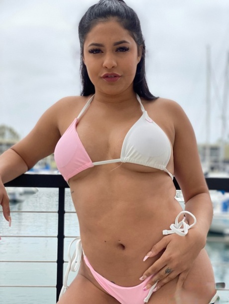Serena Santos hd pornstar pictures