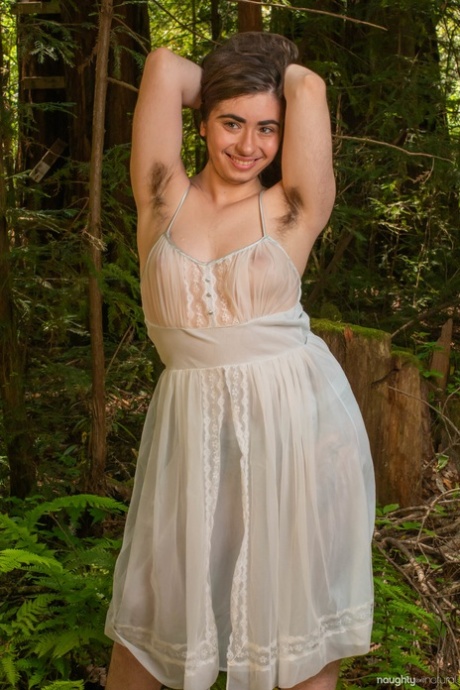 Kisa Fae adult star pic