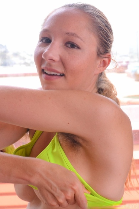 Maggie Mayhem hd actress pics