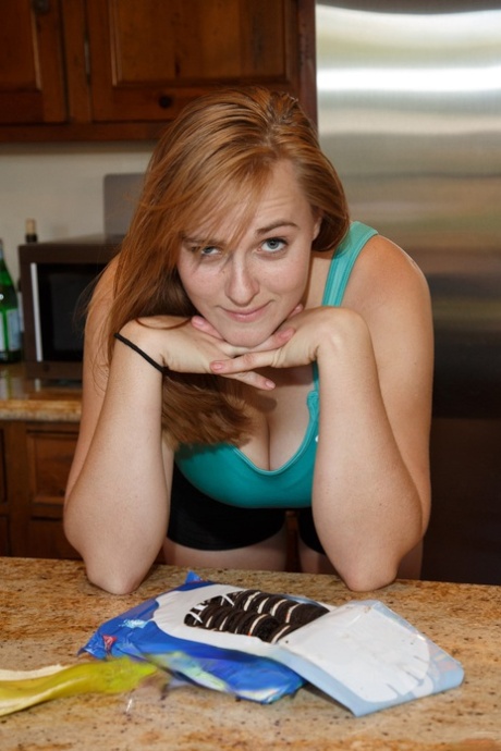 redhead natural tits sexy xxx pictures