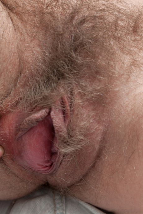 behåret fisse spredning gratis xxx pic