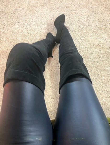 reife Nylons exklusive perfekte bilder