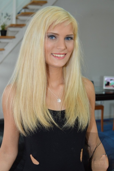 Candee Licious pretty model galleries