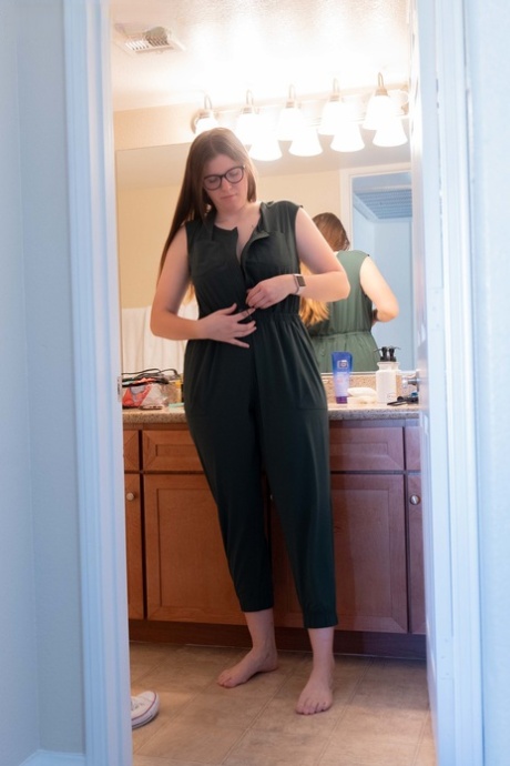 chubby nerd sexy nudes images