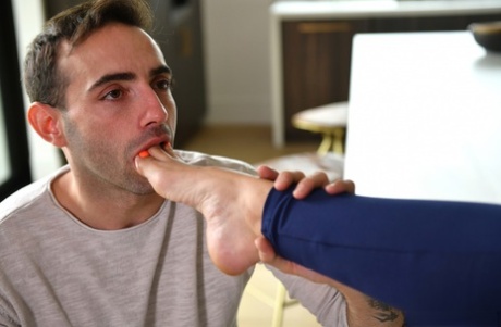 voetenverering naakten pornografisch afbeeldingen