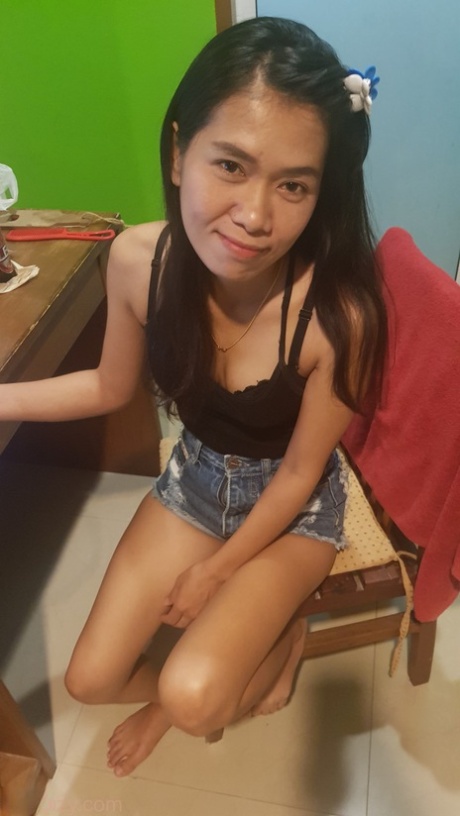 柔軟な熟女 セクシー裸 画像