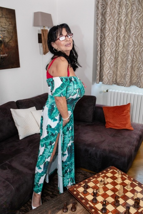 chlupatá babička docela sexy obrázek