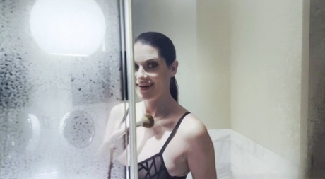 Aria Khaide pornographic model pictures