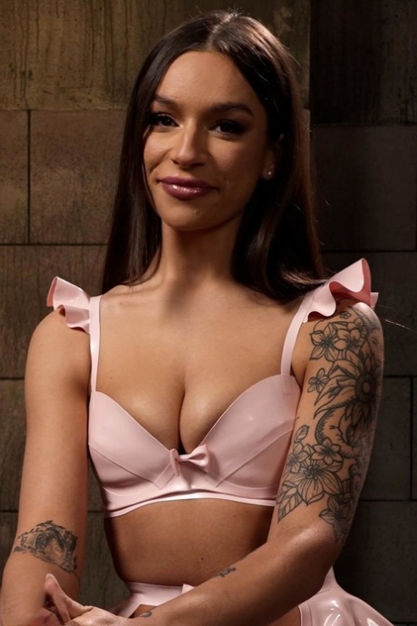 April Olsen hd pornstar pic