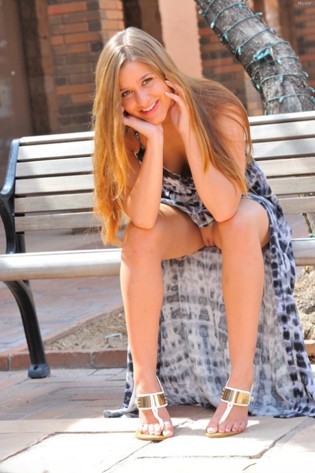 Teddi Rae pretty model image