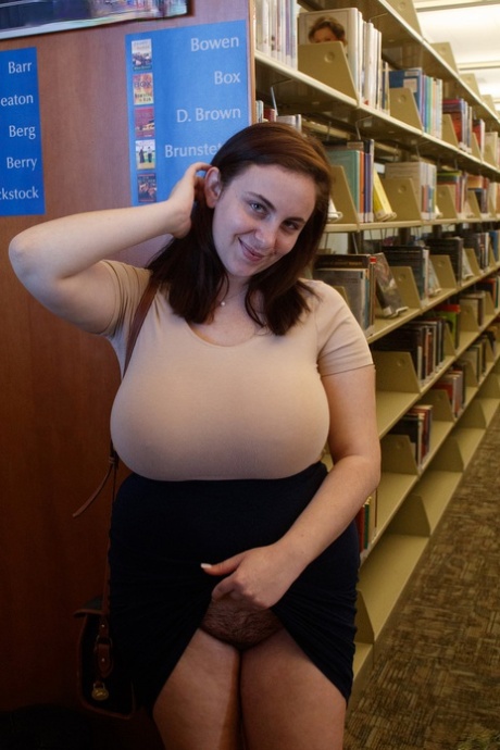 curvy amateur top pics
