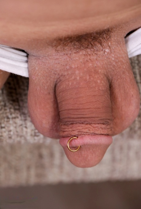 ladyboy con piccolo cazzo xxx adulto immagini