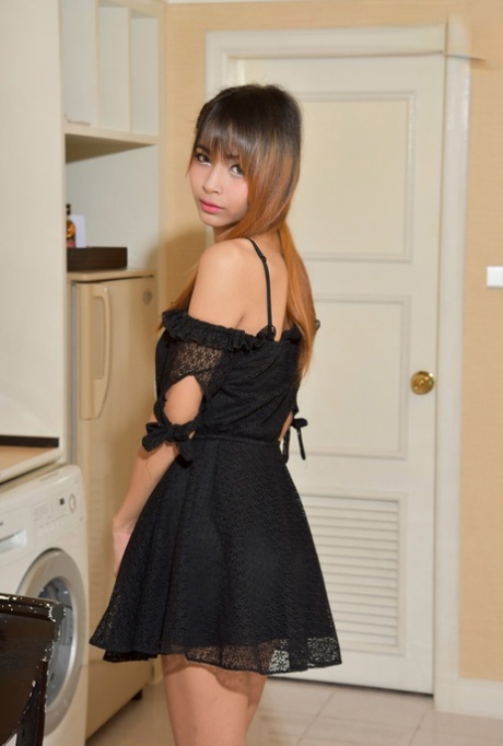 teen ladyboy free xxx photo