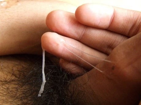 Ladyboy-Abspritzen schöne kunst galerie