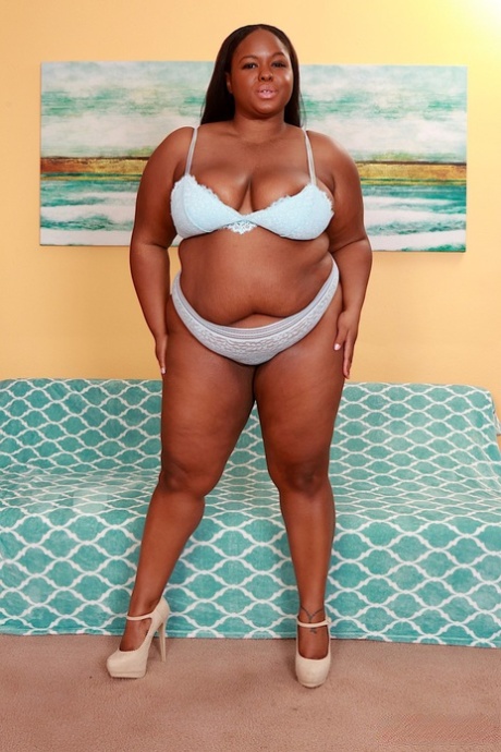 ebony fake tits nudes images