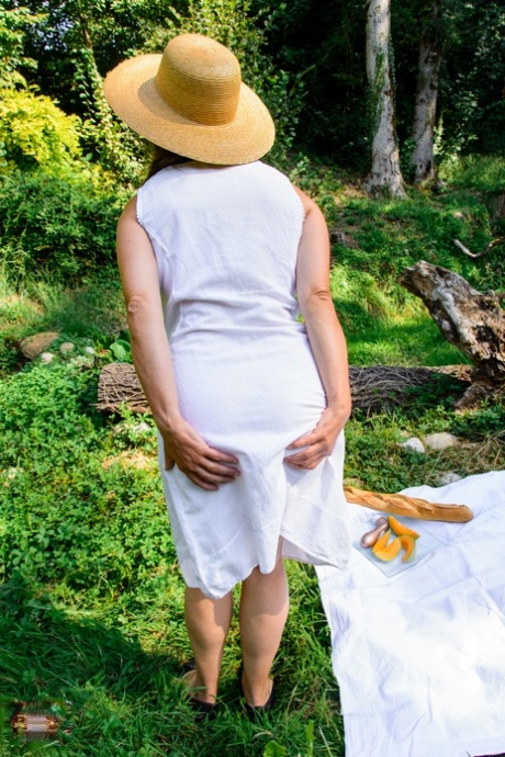 old mature beautiful porn pictures