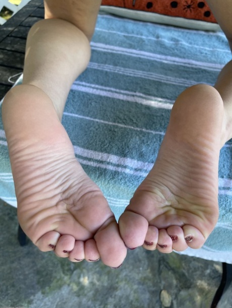 性感的脚 裸 照片