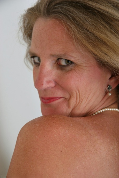 visage mature hd galerie