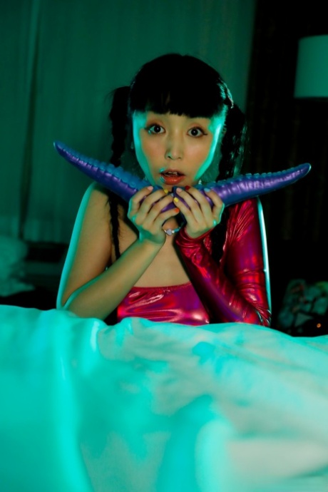 亚洲假阳具 美麗的裸體 圖片