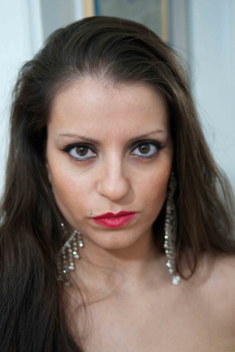 mistress naked pic