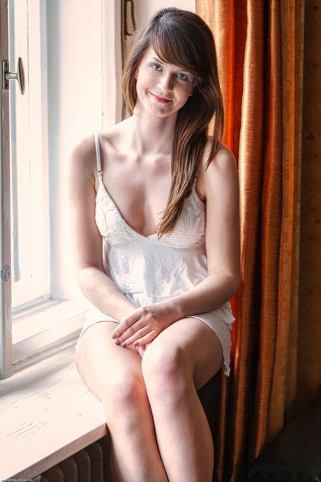 Tina Hot sex actress photo