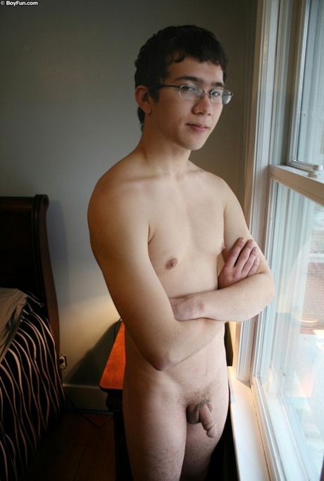gay small penis porno img