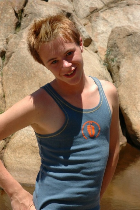 cute gay art nude archive