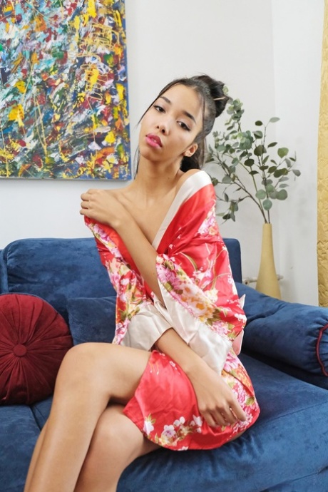asiatique maigre haute qualité parfait archive