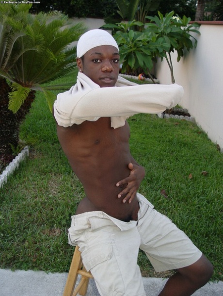 black men nude pictures