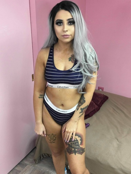 Mia Kay model adult galleries