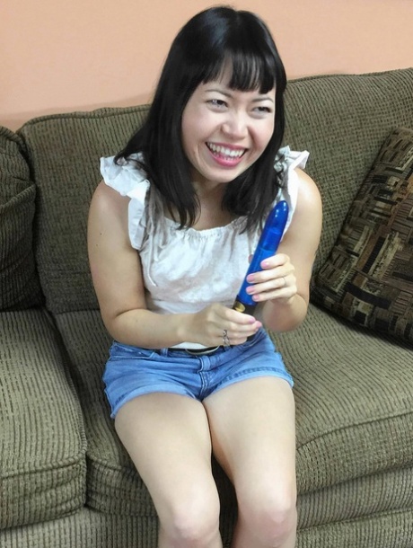 Yuka Ozaki adult actress photo