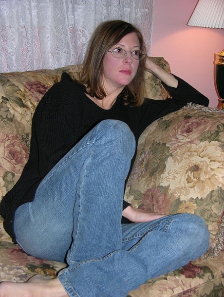 amateur housewife free sexy photo
