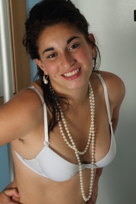 latina poilue belle haute qualité des photos