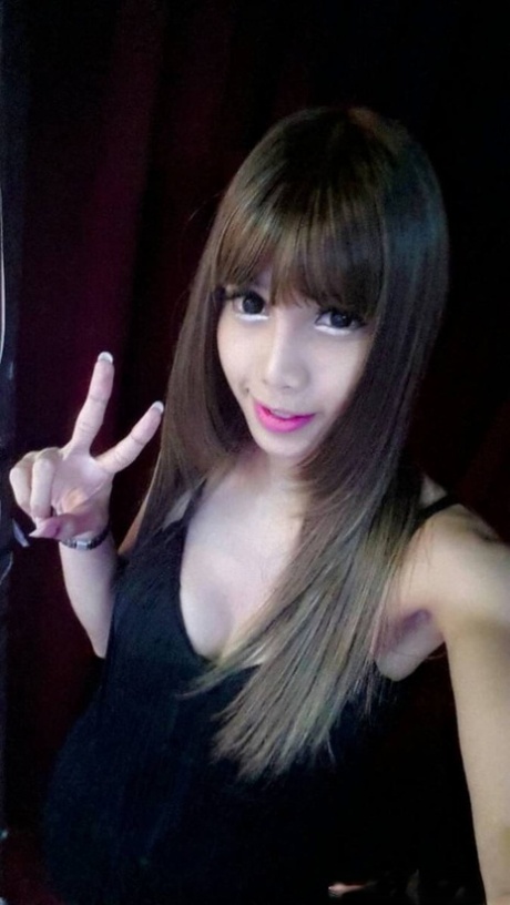 teen ladyboy nudes photo