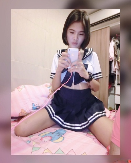 pequeña travesti alta definición erótica galerías
