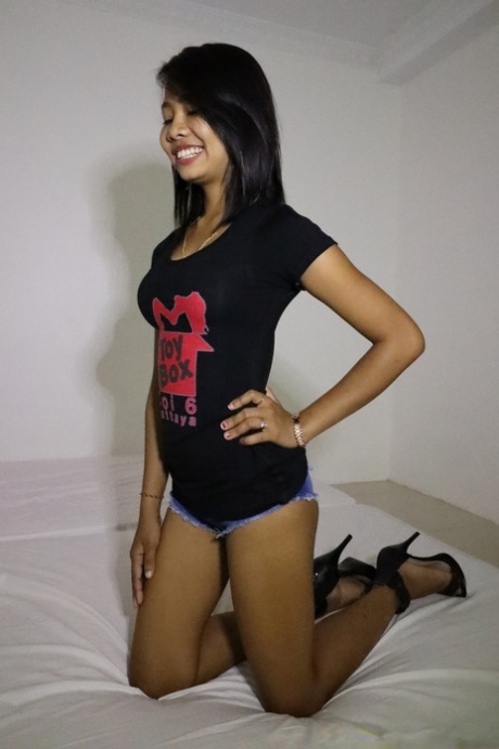 lesbijski dildo porno hd obrazy