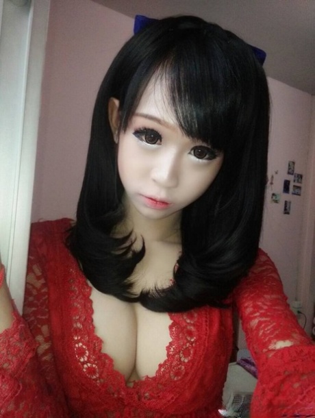 teen ladyboy hd pics
