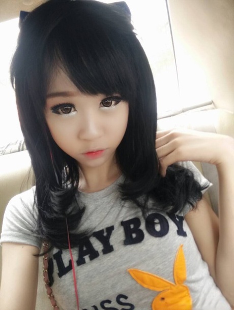 adolescente travesti linda pornográfica imagem