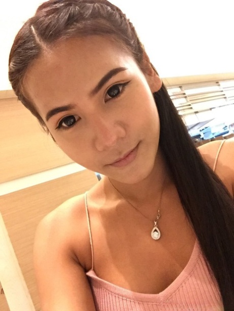 teen ladyboy free naked photos