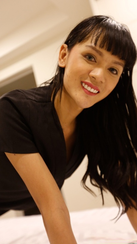 asian shemale free naked pic