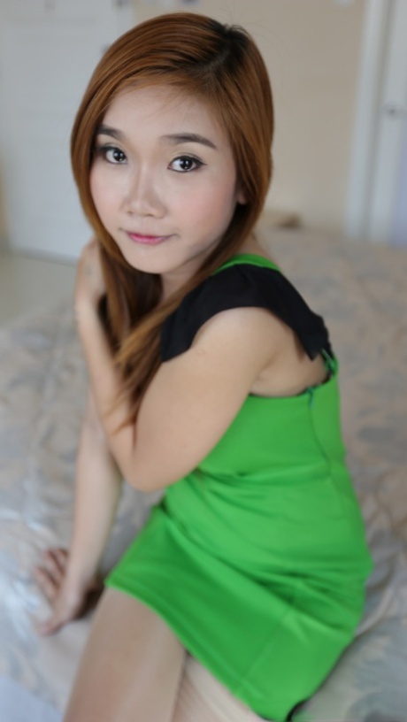 asian skirt nude gallery