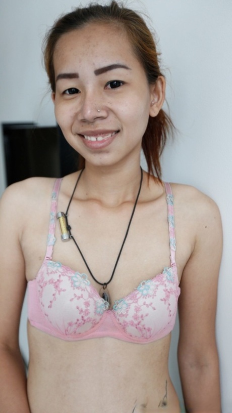 成熟的跨种族 色情 圖片