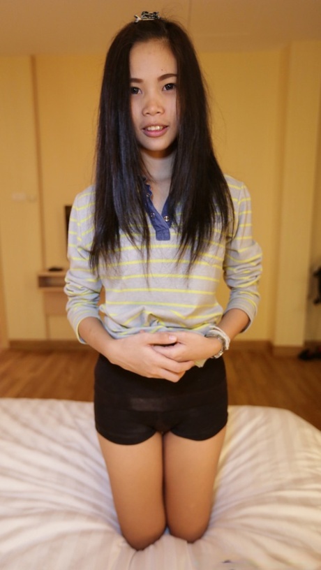 asiatisk amatør nudes hd galleri